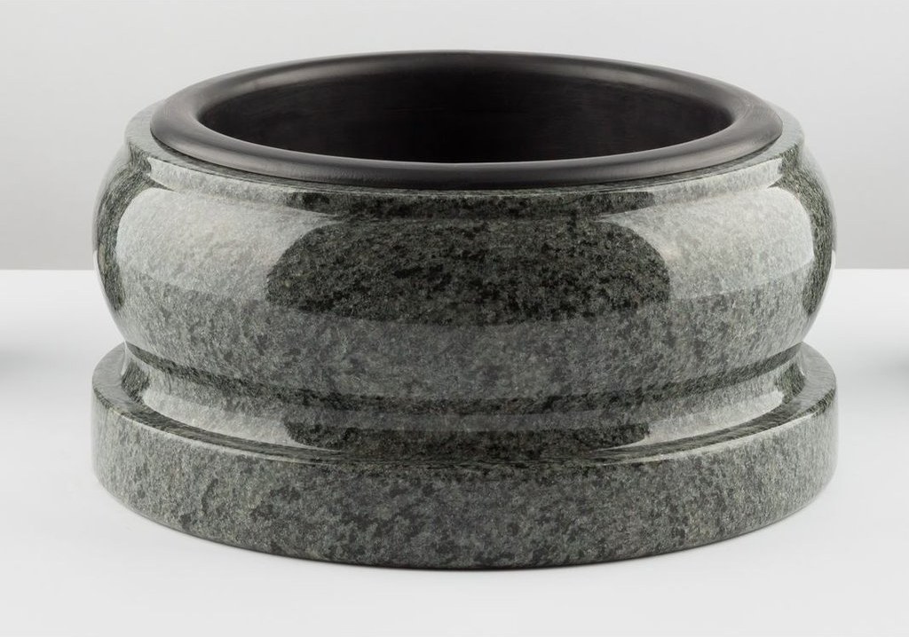 Granit-Friedhofs-Schale M16 Ø 33 cm